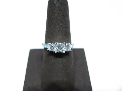 USGA CERTIFIED DIAMOND ENGAGEMENT RING ALL ROUND BRILLIANT SHAPE