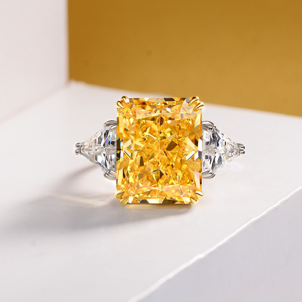 Exaggerated Atmosphere Retro High Carbon Diamond Ring