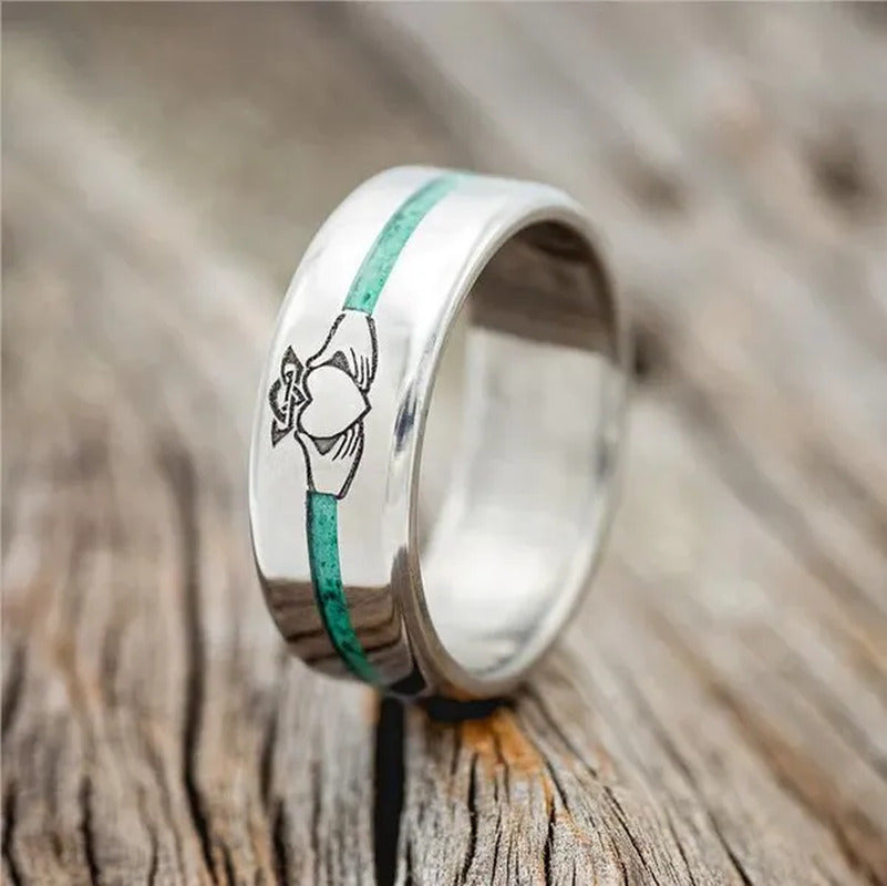 Vintage Hand in Hand Ring Men'S Fashion Stainless Steel Titanium Claddagh Engrav