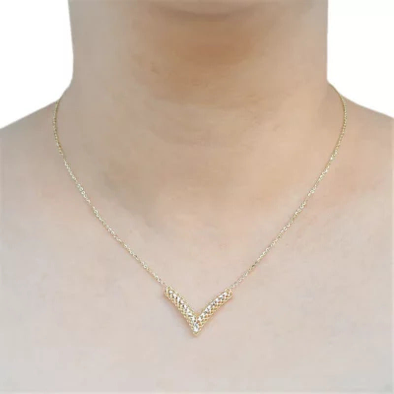 14K Gold Wire Necklace