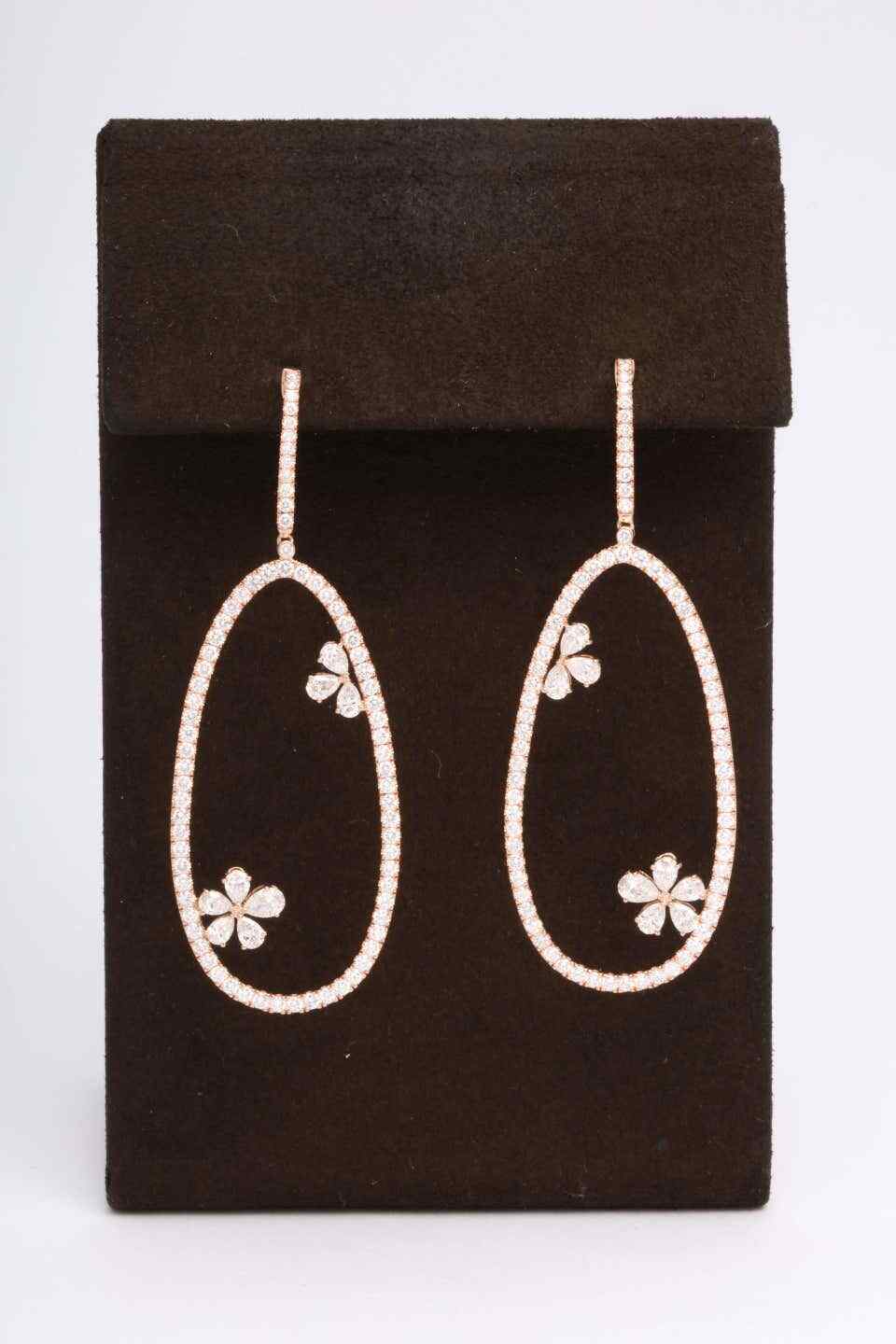 Diamond Dangle Earring with Flowers Rose Gold
