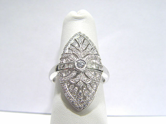 DIAMOND ROUND SINGLE SHAPE ASSCHER SHAPE DIAMOND BAND