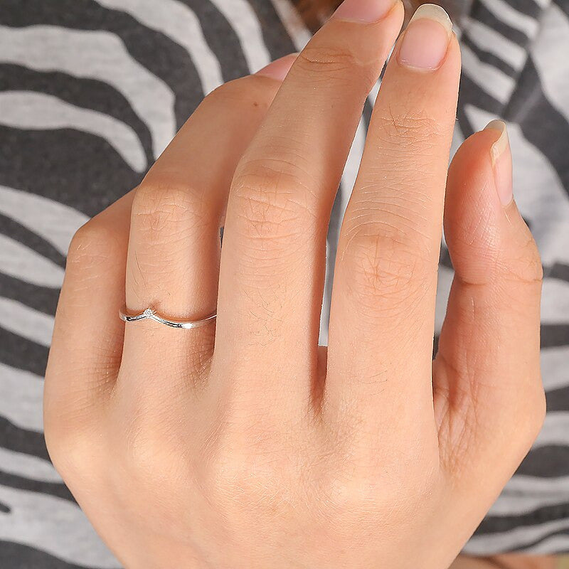 DEF Color VVS1 round Cut 0.015Carat Moissanite Wedding Band V Band