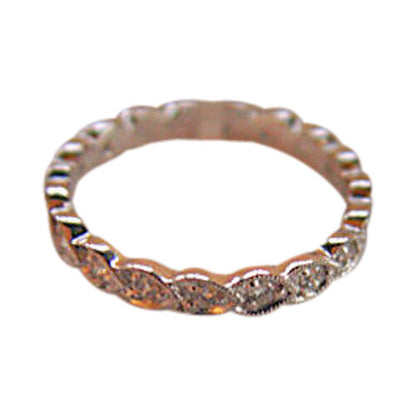 DIAMOND ROUND HEART DESIGN ETERNITY BAND WHITE GOLD