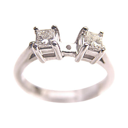 DIAMOND 2 PRINCESS SHAPE SETTING CENTER BASKET