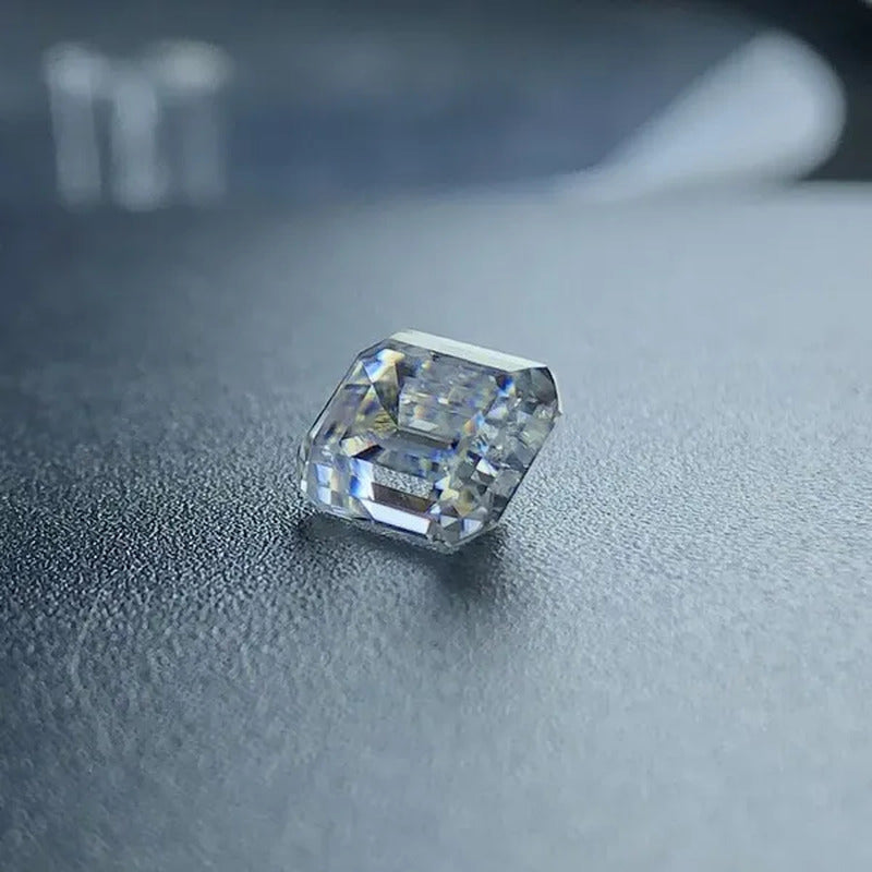 White D Color VVS Emerald Cut Loose Moissanite Diamond Stone 1Ct 5X7Mm with Cert