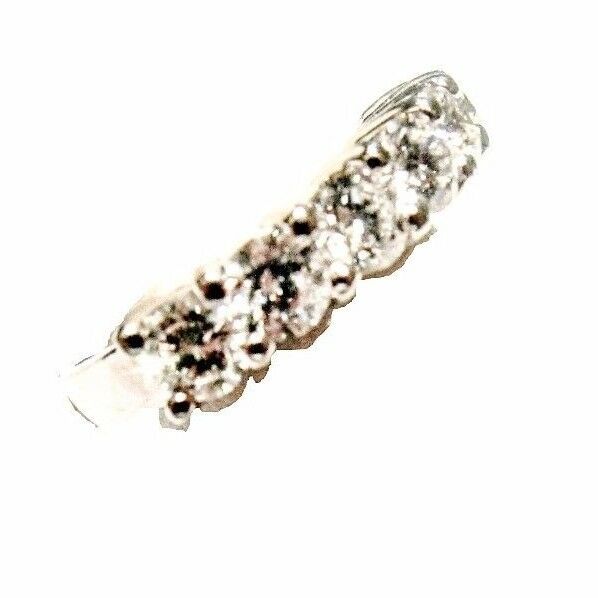 DIAMOND SEVEN ROUND BRILLIANT SHAPE COMMON PRONG SET