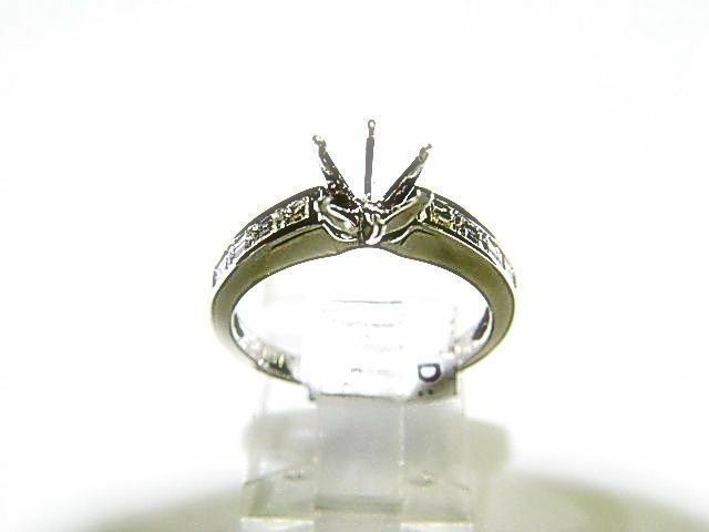 8 BAGUETTE DIAMOND SETTING 6 PRONG FOR A 8.00 MM ROUND