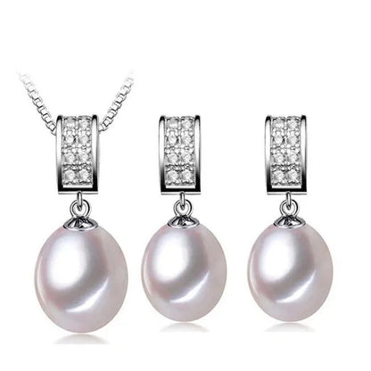 Majesty Diamonds MDS170013 Freshwater Pearls Pendant Set in .925 Sterling Silver