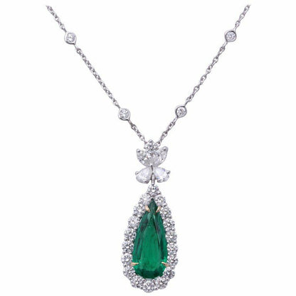 Emerald and diamond pendant. 5.23 carat green emerald lariette diamond necklace