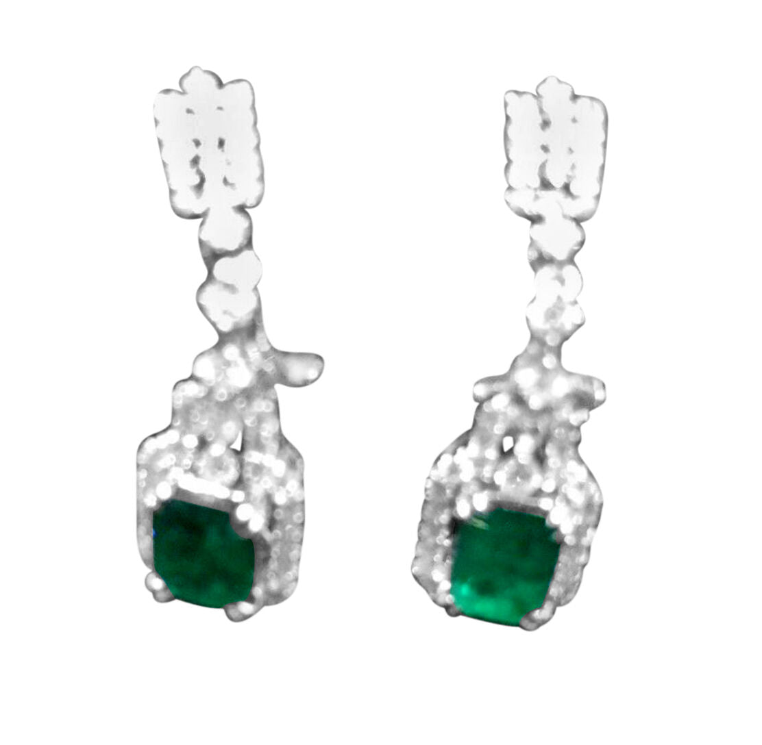 EMERALD RECTANGULAR SHAPE DIAMOND ROUND BRILLIANT SHAPE