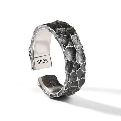 Vintage Stone Pattern Ring Men and Women Simple Personality Ring Fashion Hand Je