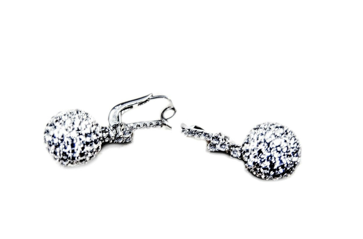 diamond round brilliant pave style dangle earring