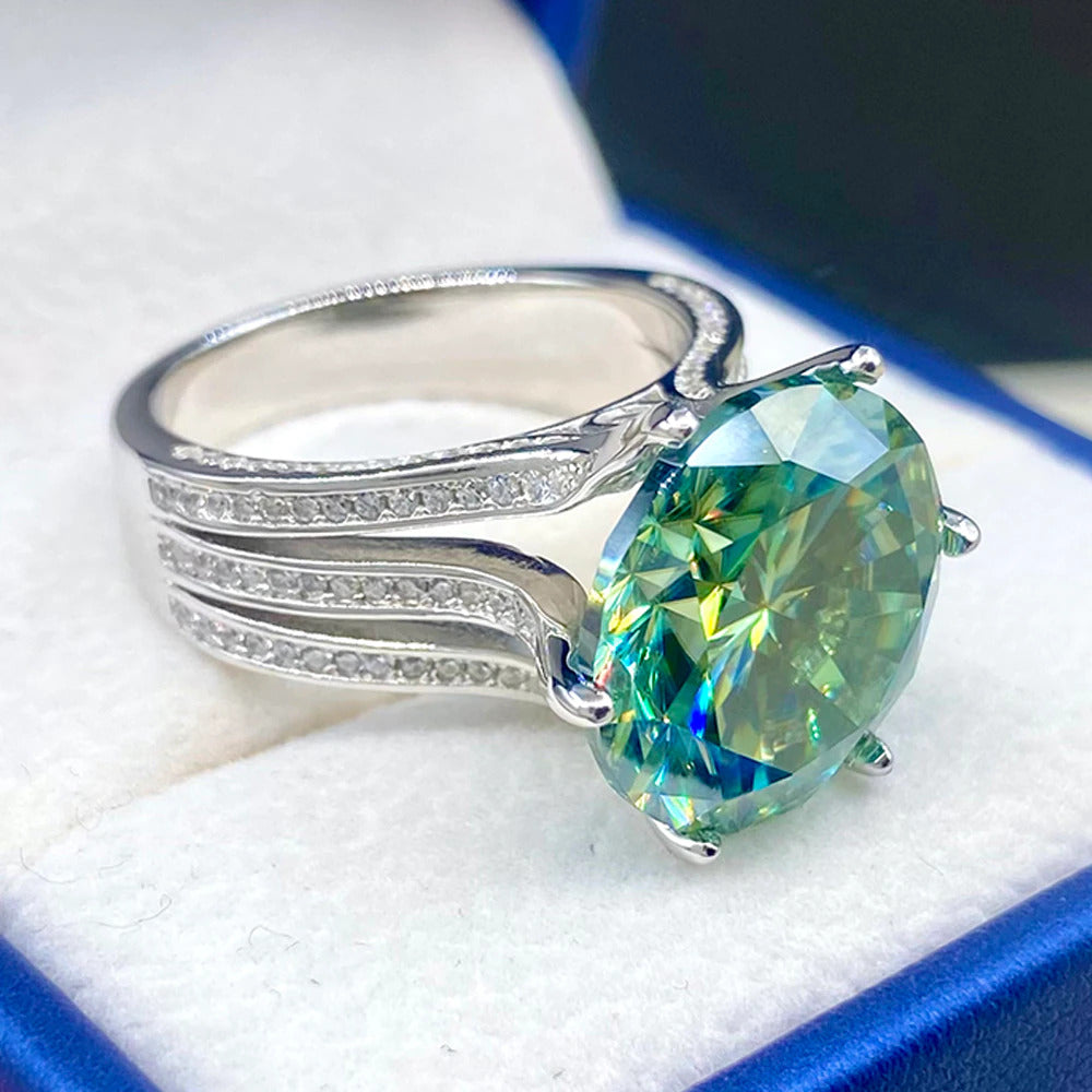 10 Carat Green Color Moissanite Ring S925 Silver Plate Pt950 White Gold