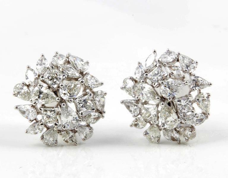 6.12 carats of F/G VS pear mrque prncss Multi Shape Diamond Cluster Earring 18 k