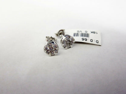 DIAMOND STUD EARRING WITH 14 TOTAL DIAMOND PRONG