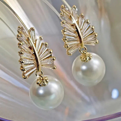Trendy 18K Gold Pearl Pendant White Sapphire Leaf Crystal Drop Earrings for Wome