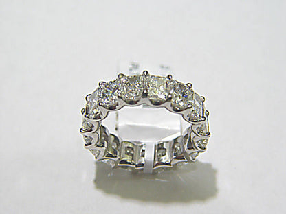DIAMOND BAND 17 RADIANT SHAPE DIAMOND ETERNITY BAND