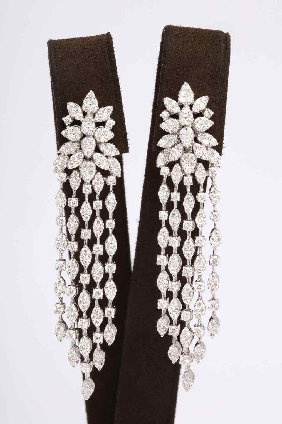 Classic Diamond Dangle Earring