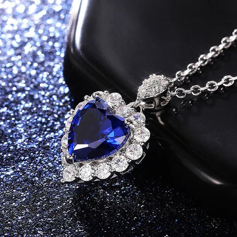 Exquisite Luxurious Ladies Fashion 925 Silver Sapphire Love Heart Pendant Neckla