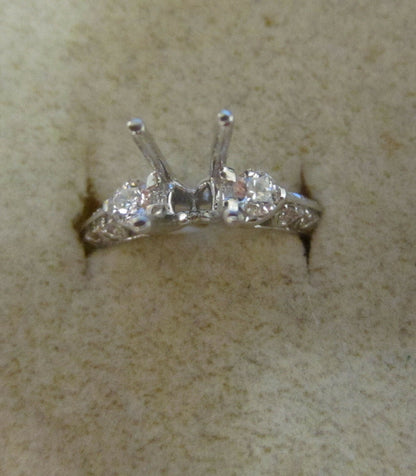 DIAMOND ALL OVER SET SMALL PIECE GOLD BACK FOR SIZEING DIAMOND RING DIAMOND BAND