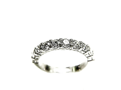 DIAMOND ROUND BRILLIANT COMMON PRONG SET BAND 10 STONE