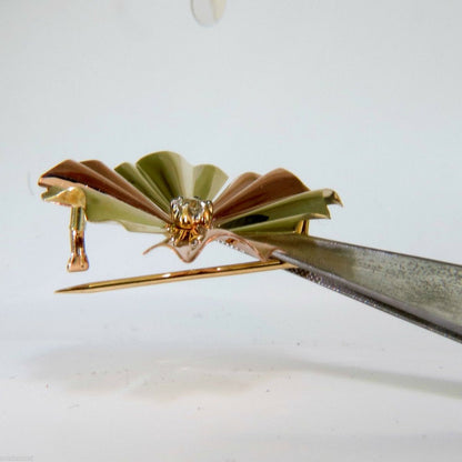 3D 14KT .30Ct DIAMOND 1970'S SUNBURST BROOCH PIN