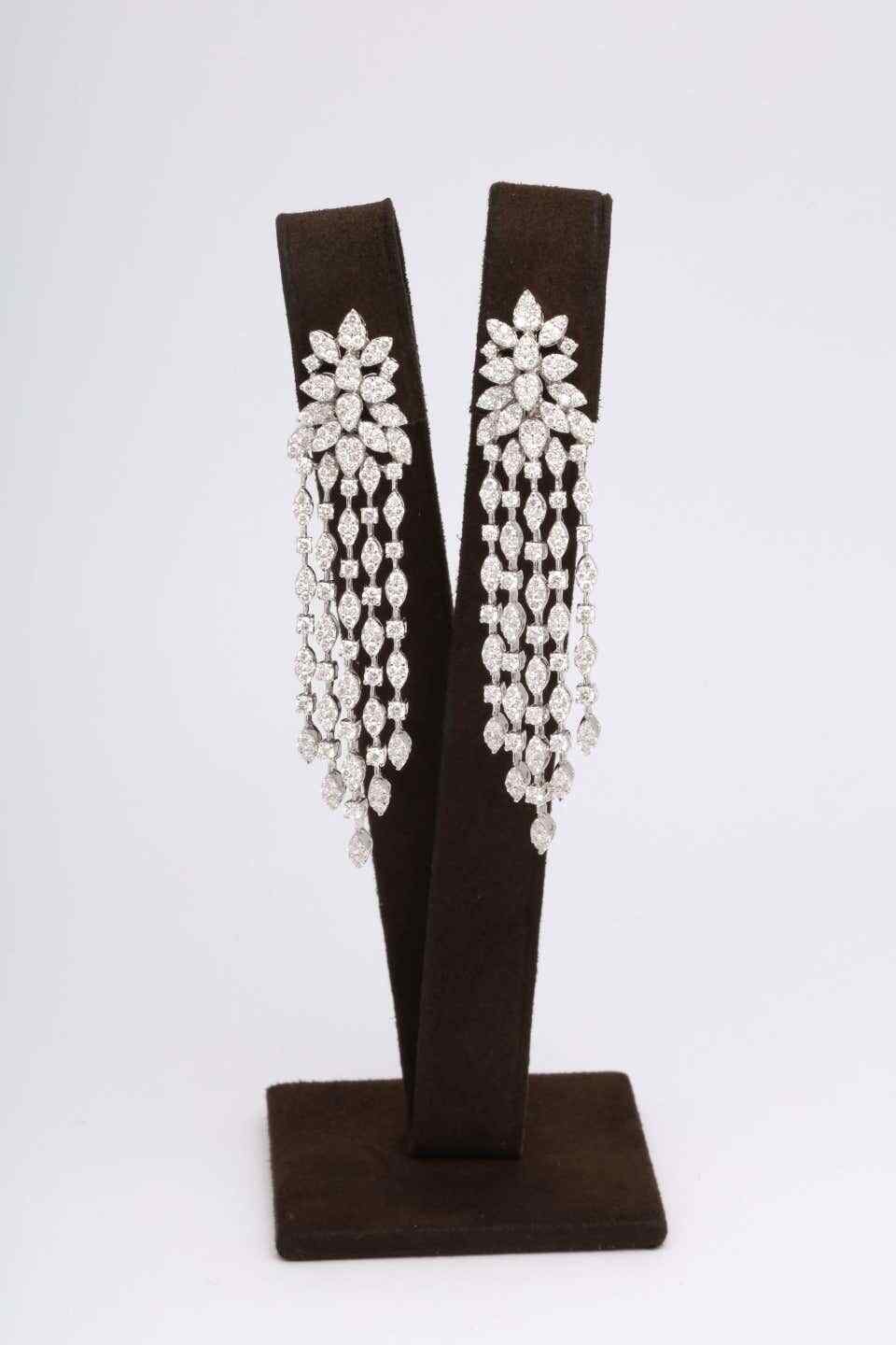 Classic Diamond Dangle Earring