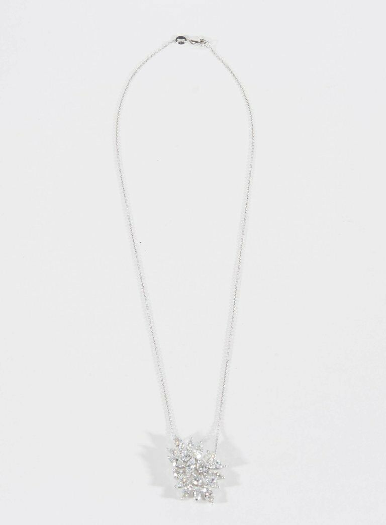 Diamond Cluster Pendant 2.55 carats F VS marquise, pear and round brilliant 18 k