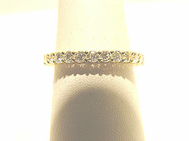 DIAMOND ROUND BRILLIANT SHAPE ETERNITY BAND DIAMOND