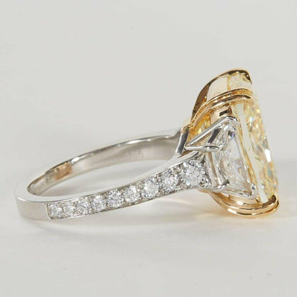 GIA certified Fancy Yellow 10.17 ct Fancy Diamond Ring 1.55 carat platinum 18 k