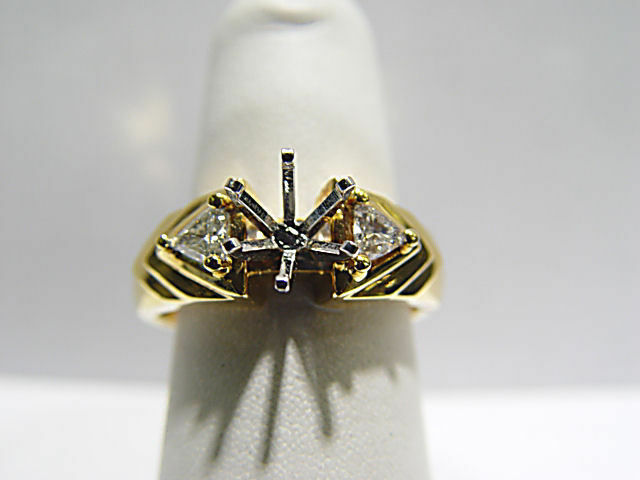 DIAMOND TRILLION SHAPE 2 STONE SET SETTING 6 PRONG SET