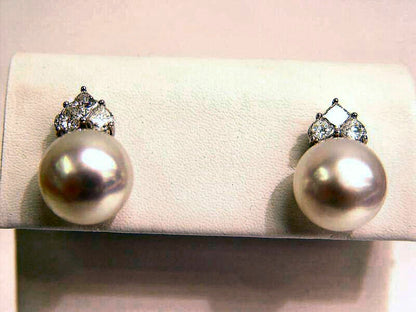 13.80 MM 2 WHITE SOUTH SEA PEARL'S ROUND SHAPE AND 4 HALF MOONS AND 2 PRINCESS