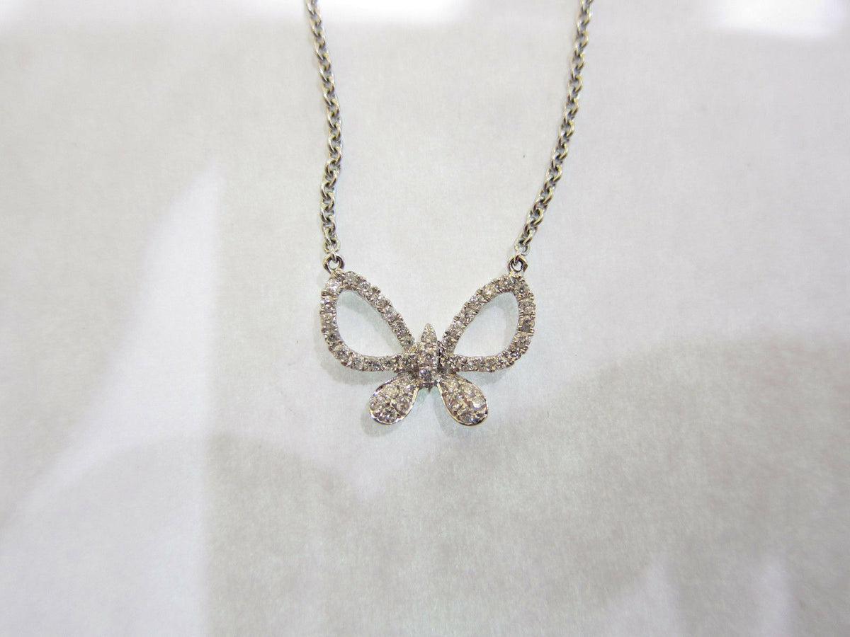 DIAMOND BUTTERFLY PENDANT WITH SIX DIAMOND BY YARD CHAIN
