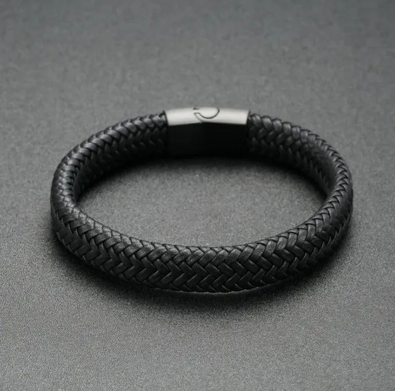 Fashion Male Jewelry Braided Leather Bracelet Handmade Bracelet Black Stainless