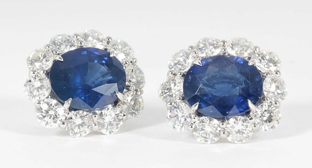 Exquisite Ceylon Sapphire Diamond Gold Earrings
