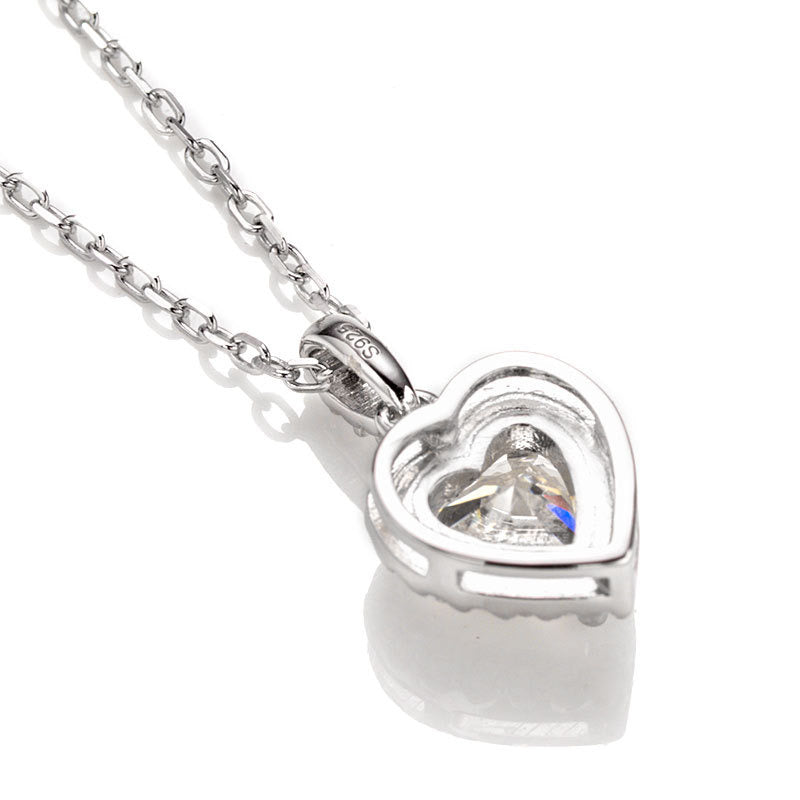 European and American Fashion Heart-Shaped Mosang Stone Necklace Women