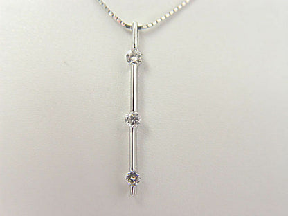 DIAMOND ROUND 3 STONE PENDANT  .28 CT F VS1 CLARITY 18 K