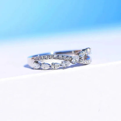 Luxury Twist Rings for Women Fashion 925 Silver Jewelry White Pear Shape Crystal
