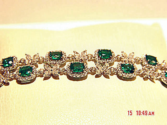 EMERALD GREEN OVAL SQUARE 20 STONE DIAMOND ROUND MARQUISE DIAMOND BRACELET