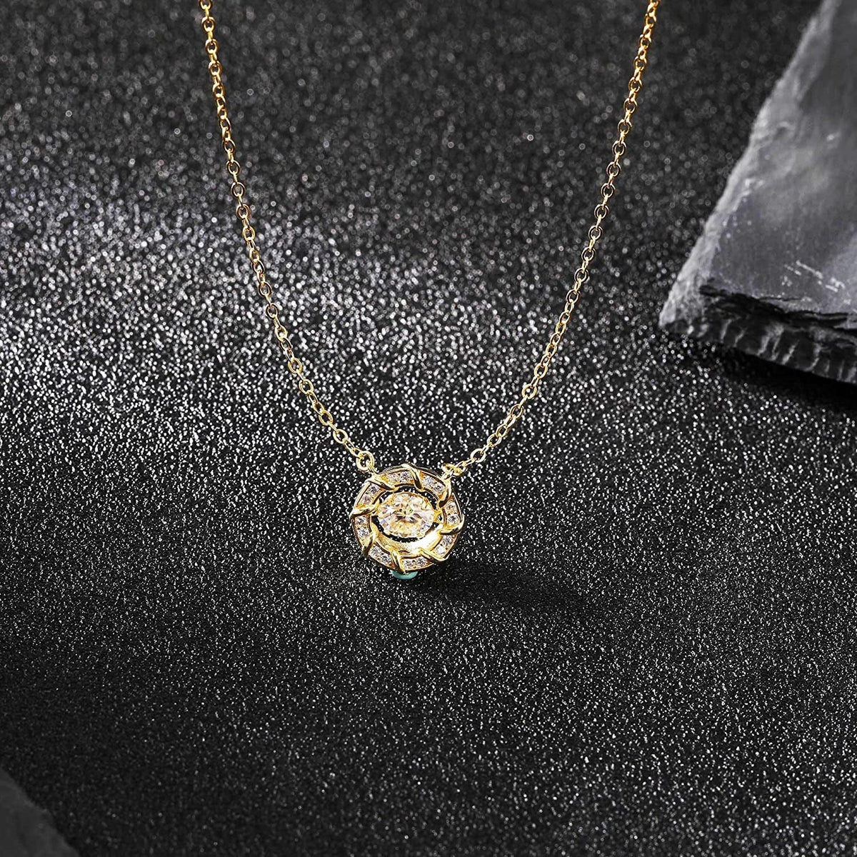 Moissanite Diamond Necklaces for Women,Dancing Heart Pendant Necklaces,925 Sterl