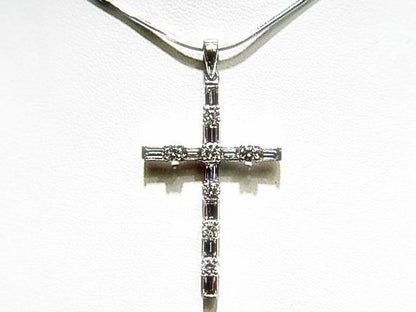 1.03 CT DIAMOND ROUND SHAPE BAGUETTE SHAPE DIAMOND CROSS PENDANT G VS1 18 K GOLD