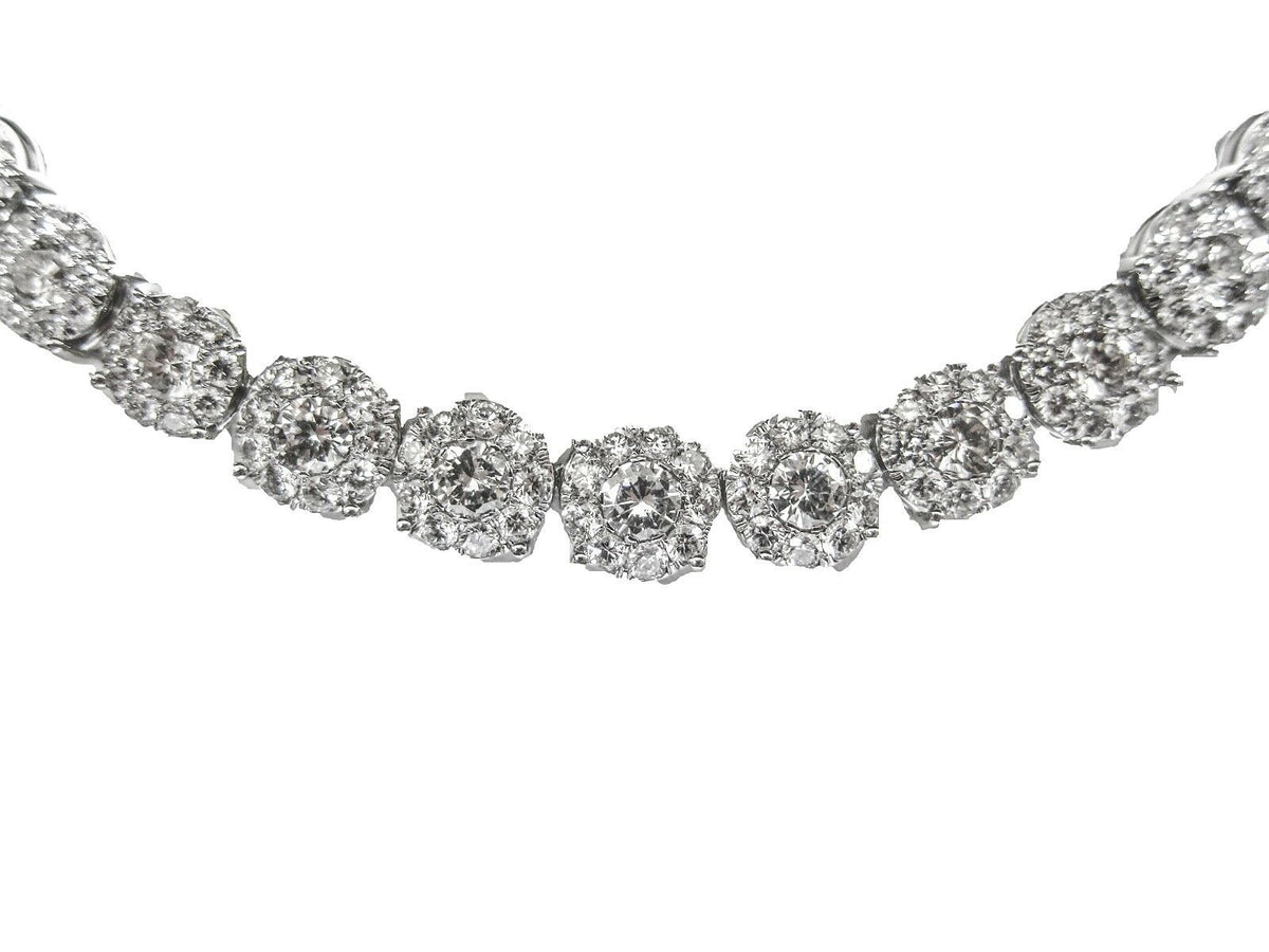 DIAMOND NECKLACE ROUND BRILLIANT BIG HALO GRADUATED AROUND SET CENTER 9.00 MM