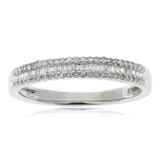 0.23 CT. T.W. Baguette and round Diamond Band in 14K Gold