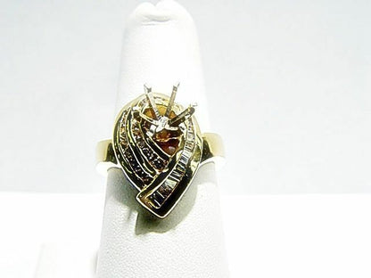 DIAMOND ROUND BRILLIANT SHAPE BAGUETTE SHAPE SETTING
