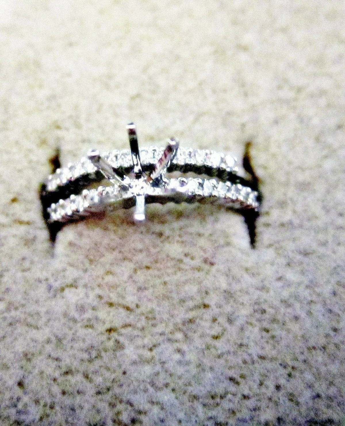 DIAMOND ROUND BRILLIANT SHAPE HALF WAY SET 2 PIECE ENGAGEMENT RING