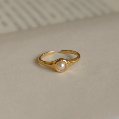 European and American All-Match Pearl Black Onyx Ring