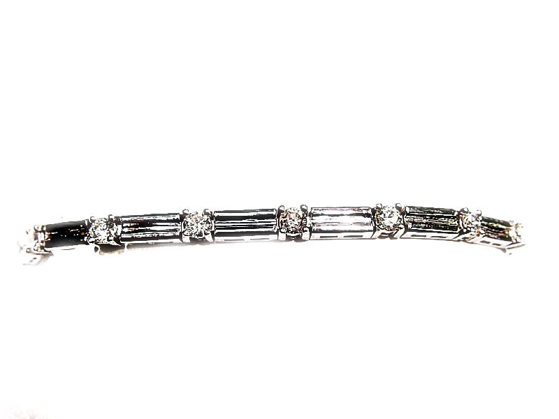 3.61 CT 12 ROUND BRILLIANT SH PRONG SET DIAMOND