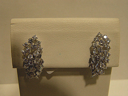 DIAMOND ROUND BRILLIANT BAGUETTE SHAPE EARRING