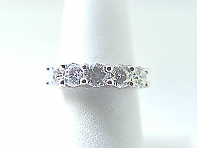 DIAMOND 5 ROUND BR SHAPE COMMON PRONG SET BAND DIAMOND WEDDING BAND DIAMOND RING